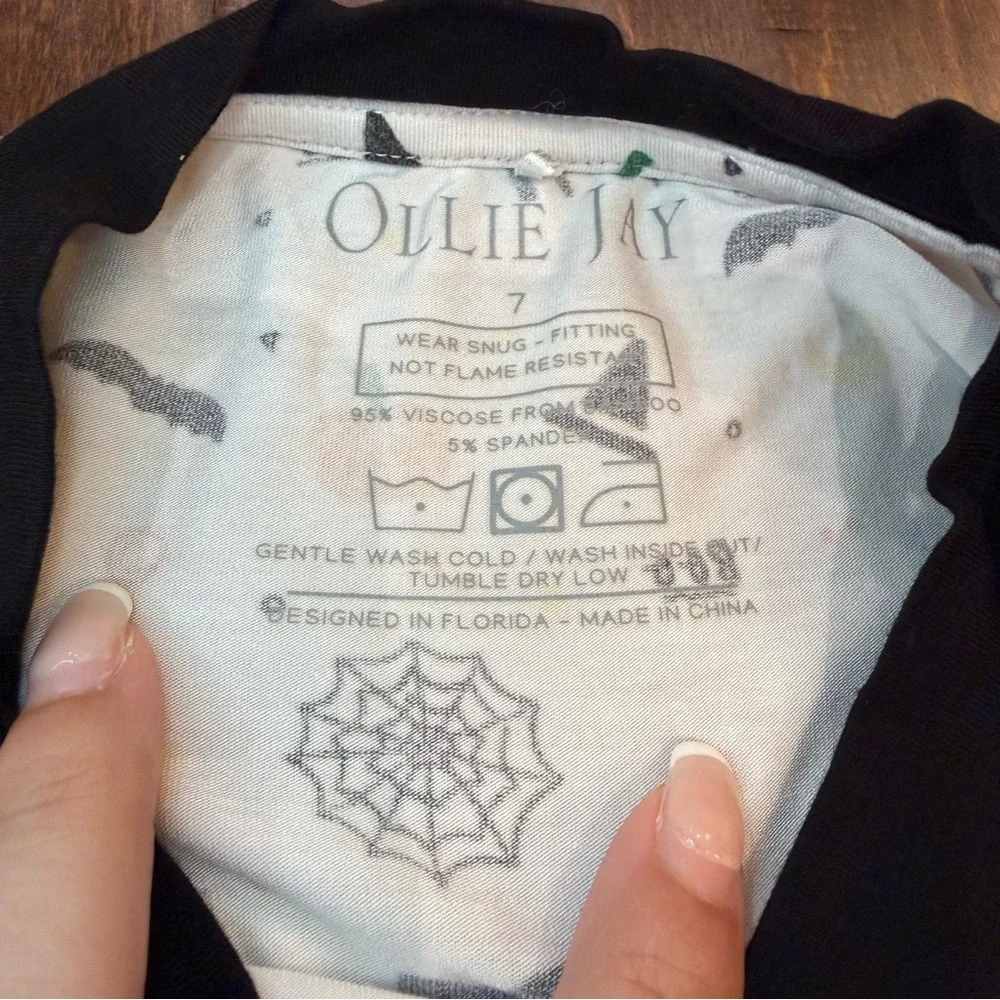 Ollie Jay Spooky Scenes Halloween Bamboo Pajama Set size 7